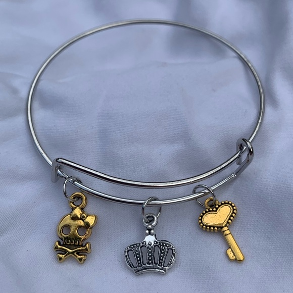 Brand New! Handmade! Adjustable Charm Bangle Bracelet! - Picture 2 of 5